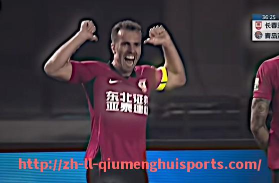 球盟会官网-英超球员穿着西装形象塑造